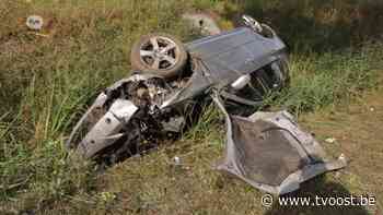 Vrouw levensgevaarlijk gewond bij ongeval op E34 in Stekene - TV Oost