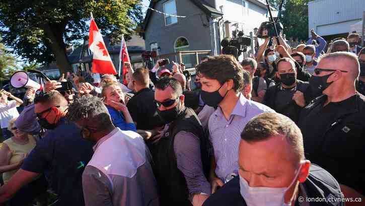 St. Thomas, Ont. man charged with assault with a weapon after gravel thrown at Justin Trudeau