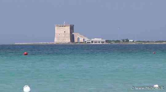Improvvisa tromba d'aria sul litorale di Torre Lapillo - TGR Puglia - TGR – Rai