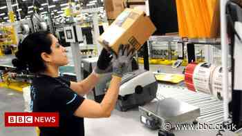 Amazon offers to pay college fees for 750,000 US staff