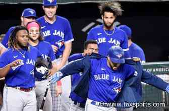 Blue Jays register four runs in the seventh inning to beat Orioles 11-10