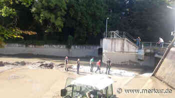 Wassereinbruch im Kraftwerk - Feuerwehr errichtet Sandsack-Barriere - Merkur Online