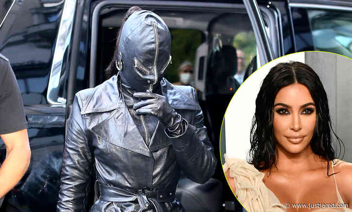 Kim Kardashian Goes Completely Incognito with Kourtney & Travis While Arriving in NYC
