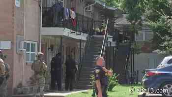SWAT situation following a deadly shooting outside SW Houston apartment complex ends with no suspect found, police say - KTRK-TV