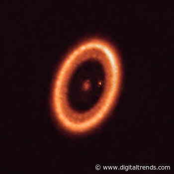 How to locate a habitable exoplanet by looking for moons
