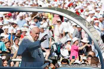 Pope urges Hungary to 'extend its arms towards everyone' - Dudley News
