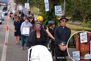 Activists hold "funeral" for controversial Hove cycle lane