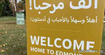 Refugees from Afghanistan begin to arrive in Edmonton and Calgary - Global News