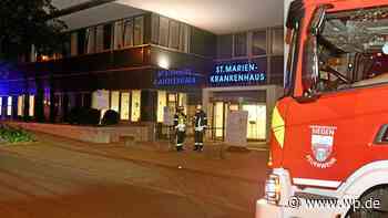 Siegen: Brandgeruch im Krankenhaus – Feuerwehr rückt aus - Westfalenpost