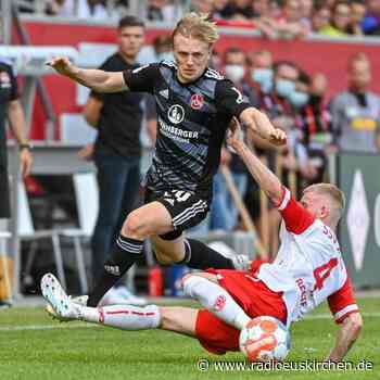 Regensburg bleibt Erster - Schalke siegt in Paderborn - radioeuskirchen.de