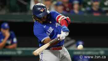 Vladdy ties Ohtani atop HR leaderboard - TSN