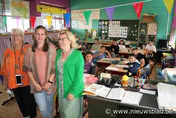 Hier is het lerarentekort zo nijpend dat mama van een van de juffen inspringt voor de klas: “Nu moet mama ook eens naar mij luisteren”