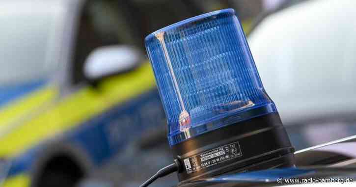 Mann findet Handgranate auf Acker