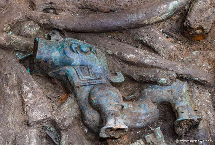 Millennia-Old Gold Mask, Well-Preserved Bronze Objects Found in China Stun Experts