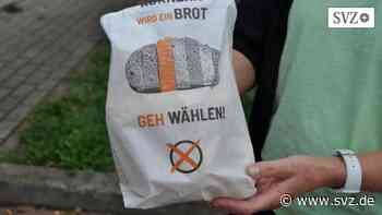 Landkreis Ludwigslust-Parchim: Brottüten fordern Käufer zum Wählen auf | svz.de - svz – Schweriner Volkszeitung