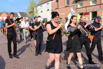 Vernieuwing Belle-centrum gevierd - Het Nieuwsblad