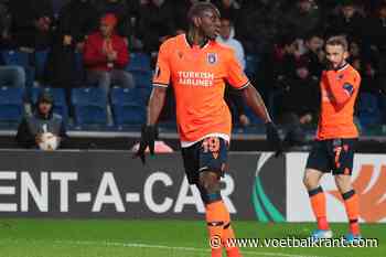 📷 Demba Ba zet een punt achter zijn spelerscarrière