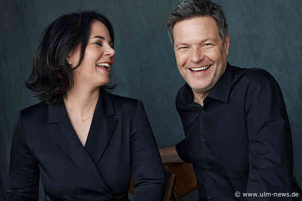 Grüne Spitzenkandidatin in Ulm - Annalena Baerbock und Robert Habeck absolvieren knallhartes Programm im Wahlkampf