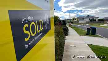 House prices jump $52,600 in three months, and the Reserve Bank says it can't do much about it