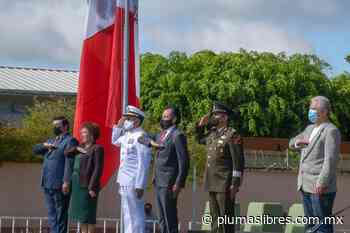 Rinden homenaje a los Niños Héroes - plumas libres