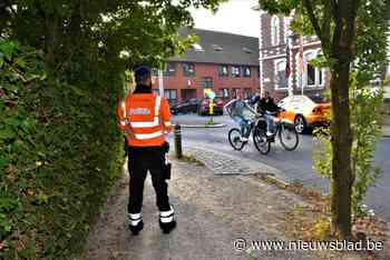 Politie zet anonieme agenten op de fiets in bij controles: wie hen inhaalt, vliegt op de bon