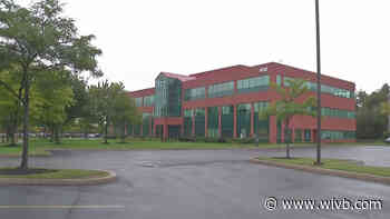 Local businesses with 100 or more employees prepare for federal vaccine mandate