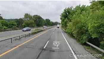 Deputies: Man killed in crash on 490
