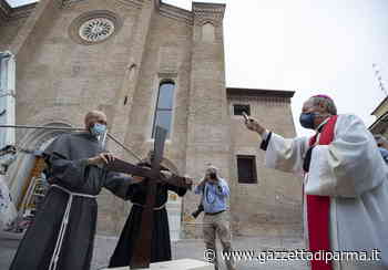 San Francesco del Prato: benedizione del vescovo e posa della croce - Le foto - Gazzetta di Parma
