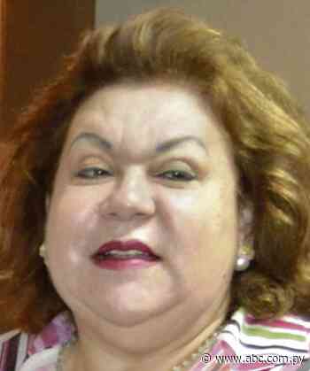 Concejala cartista Sánchez hace campaña con pensión de adultos mayores, denuncian - ABC Color