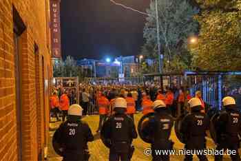 Boze Beerschotsupporters halen verhaal bij spelers, uur na wedstrijd weer rustig op Kiel - Het Nieuwsblad