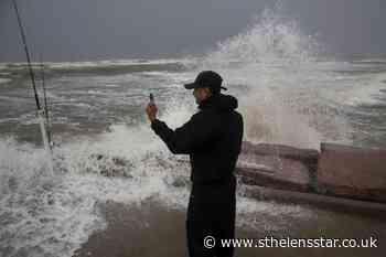 Flash floods feared as Tropical Storm Nicholas strikes Texas coast - St Helens Star