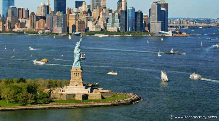 Federal Judge Blocks Forced Vaccination For Medical Personnel In New York State