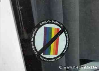 Is aanbrengen van anti-lgbtistickers wel strafbaar?