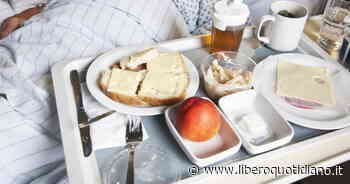 Modena, orrore puro all'ospedale: cosa trova un paziente nel suo pranzo, "non escludiamo alcuna ipotesi" - Liberoquotidiano.it