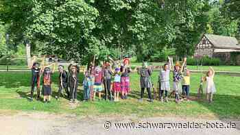 Narren in Wildberg: Kinder basteln ihre Masken selbst