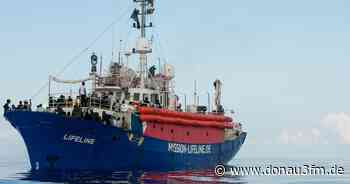 Rettungskette durch Ulm und Neu-Ulm als Symbol der Menschenrechte - DONAU 3 FM