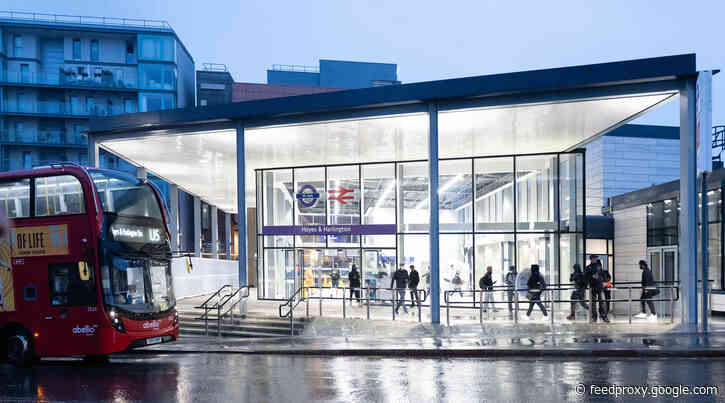 Hayes & Harlington station goes step-free with new ticket office