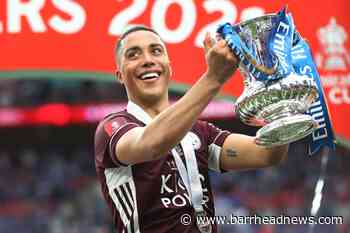 Youri Tielemans keeping his options open with Leicester contract talks ongoing - Barrhead News