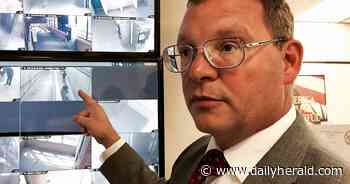 Metra directors approve 21% raise for top executive, but it's not unanimous - Daily Herald