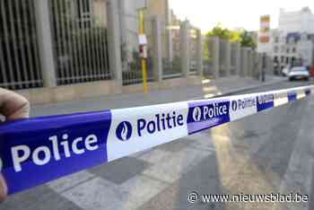 Inbrekers doorzoeken leegstaand huis