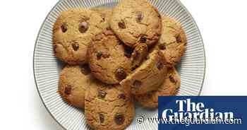How to make the perfect gluten-free chocolate chip cookies – recipe - The Guardian