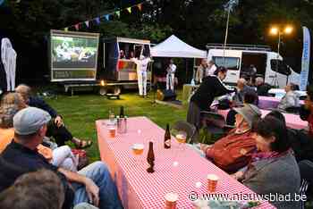 Radio brengt buren van Koeisteerthofdreef samen