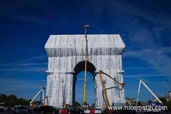 Macron inaugure l'Arc de Triomphe empaqueté, le "rêve fou" de Christo