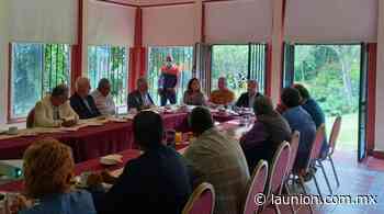 Sostiene alcalde electo José Luis Urióstegui reunión con la agrupación 'Por Cuernavaca' - Unión de Morelos