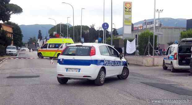 Foligno: travolta da un camion mentre va in bicicletta muore a 52 anni - ilmessaggero.it