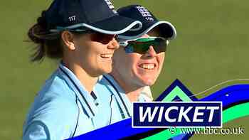 England v New Zealand ODI: Suzie Bates caught by Heather Knight for two
