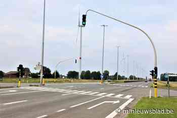 Kop-staartaanrijding op kruispunt E34-Oosthoek loopt goed af - nieuwsblad.be