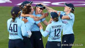 England v New Zealand: Heather Knight stars as hosts win ODI opener in Bristol