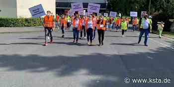 Neunkirchen-Seelscheid: Mitarbeiter demonstrieren für den Erhalt ihrer Arbeitsplätze - Kölner Stadt-Anzeiger