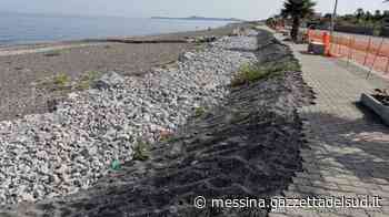 Barcellona, il litorale di Spinesante cade a pezzi. Appalto fermo, aumentano i timori - Gazzetta del Sud - Edizione Messina